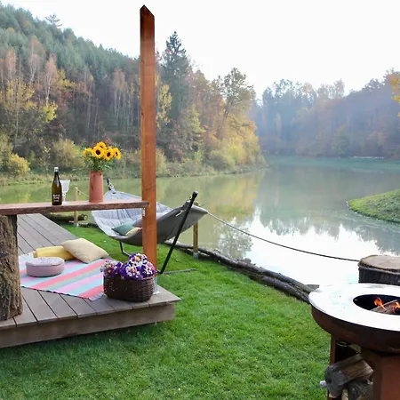 Glamp Sunnymoon Lüks kamp alanı Sudomer (Mlada Boleslav)
